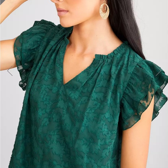 👗Willow + Root pine needle top ( part of 3 for $25 promo) - Picture 3 of 10
